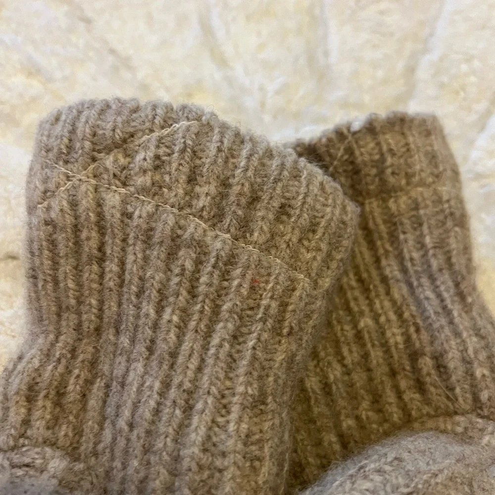 Hand crafted Organic will lined mittens Super warm Beige Women’s large